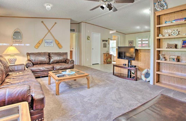 Spacious House about 1 Mi to Lake and Boat Ramp!