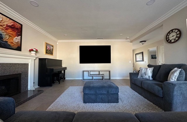 Spacious house in Lake Forest