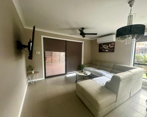 Spacious House in Redbank Plains