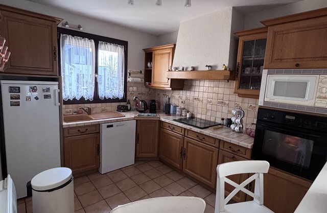 Spacious house near park