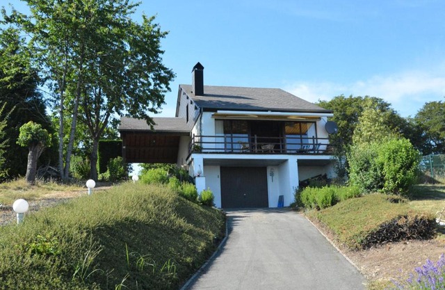 Spacious house with beautiful terrace