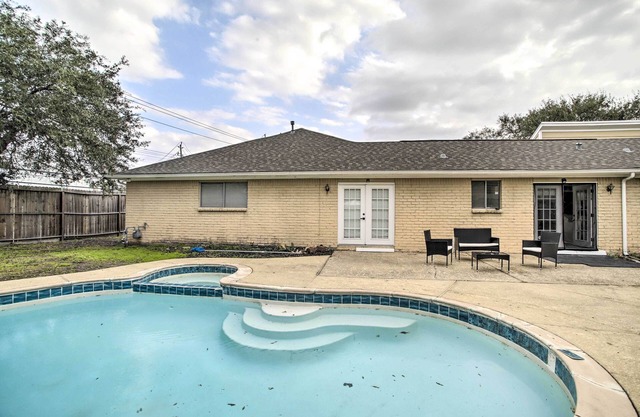 Spacious Houston Vacation Rental w/ Pool!