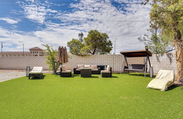 Spacious Las Vegas Home Near Casinos & Nightlife!