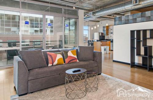 Spacious Loft Near Union Station W Gym