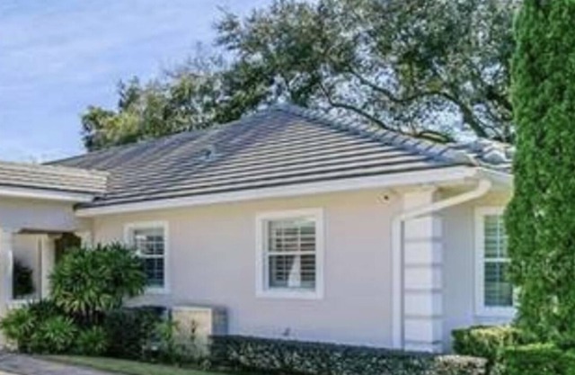 Spacious Lovely 2-bedroom vacation home with pool