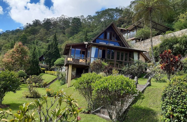 Casa del lago de madera, Bedugul