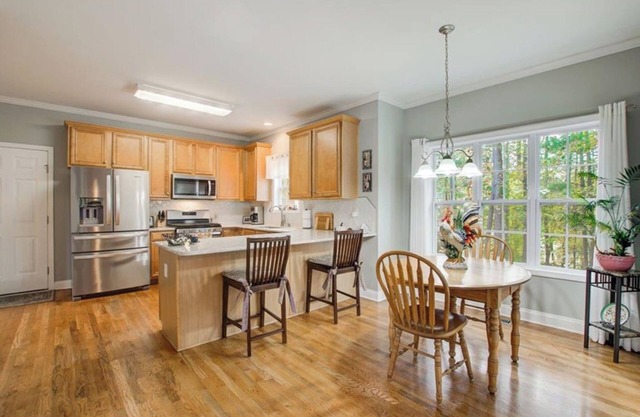 Spacious Luxurious 4BR Villa Getaway near Atlanta