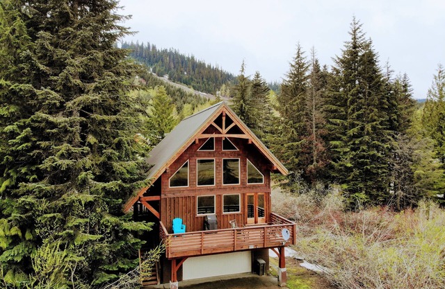 Spacious Luxury View Home: Steps to Hike & Bike, 10pp