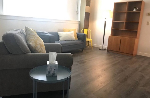 Amplio y moderno apartamento 2BD # 4, cerca de Missoula y Bitterroot