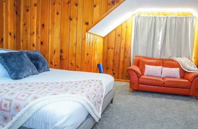 Moderna Casa 4 Hab – Ideal para Familias y Trabajo
