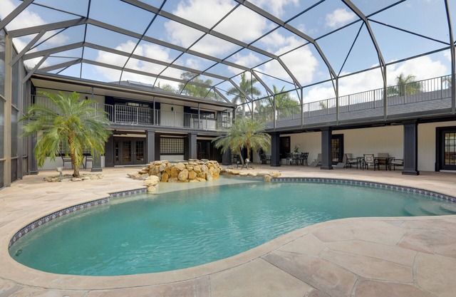 Spacious & Modern Apt w/ Spa Access in Wellington!