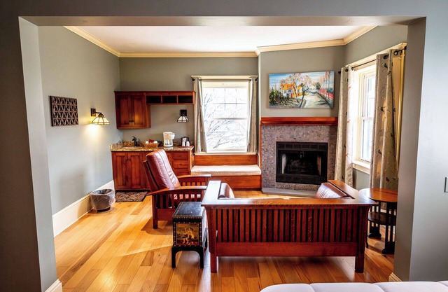 Spacious Mountain Retreat | Perfect for Relaxation & Scenic Views