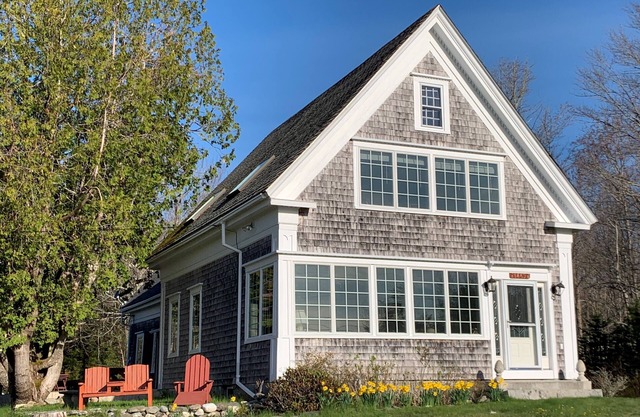 Amplia casa recientemente renovada-Newbury Neck Rd Impresionantes vistas al mar