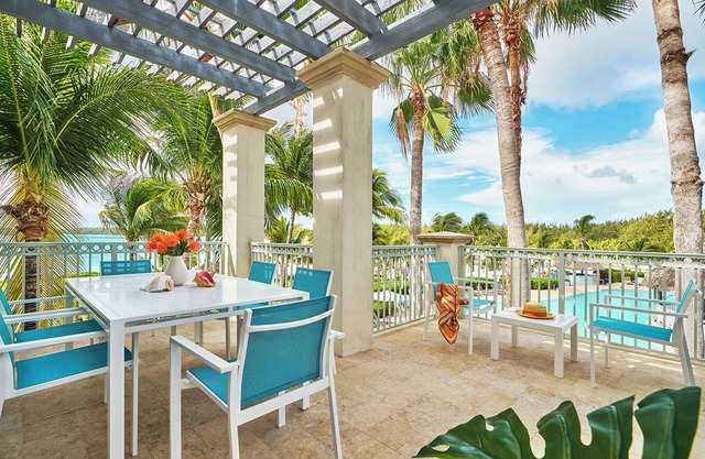 Spacious Ocean View 2BR w/ Kitchen | Outdoor Pool w/ Breathtaking View