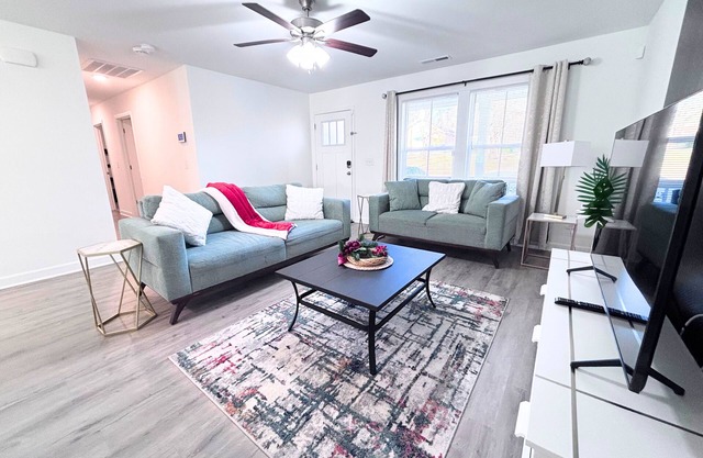 Spacious One Level, 5 BED Home in Beautiful Charlotte