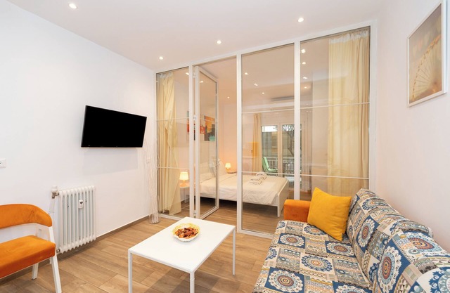 Spacious Peaceful Studio in Athens