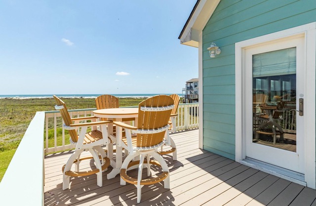 Spacious Private Beach House w/ Screened Deck & Gulf View - Walk to Beach!