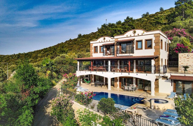 Espaciosa villa familiar privada con impresionantes vistas