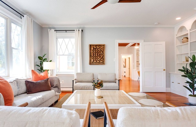 Spacious Raleigh Getaway – 5 Bedrooms, Sleeps 14, Great for Families!