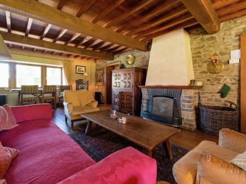 Spacious Retreat in Warizy