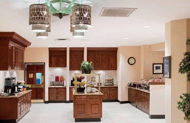 Spacious River Walk Suite, Pet-Friendly