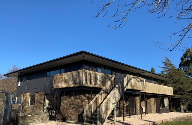Tipapa Deer Park lodge - ideal for groups, families, friends and celebrations