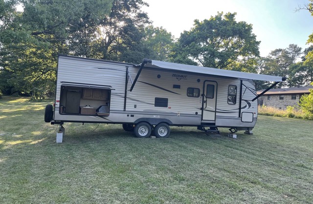 Spacious RV in Heber Springs, AR