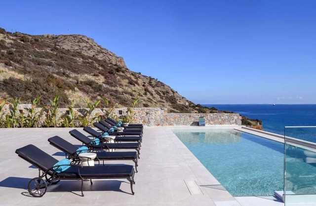 Spacious Sea view Villa with private pool