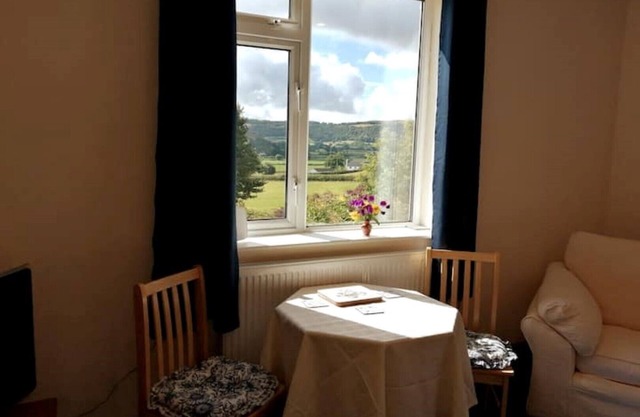Spacious Secluded Stay in the Countryside