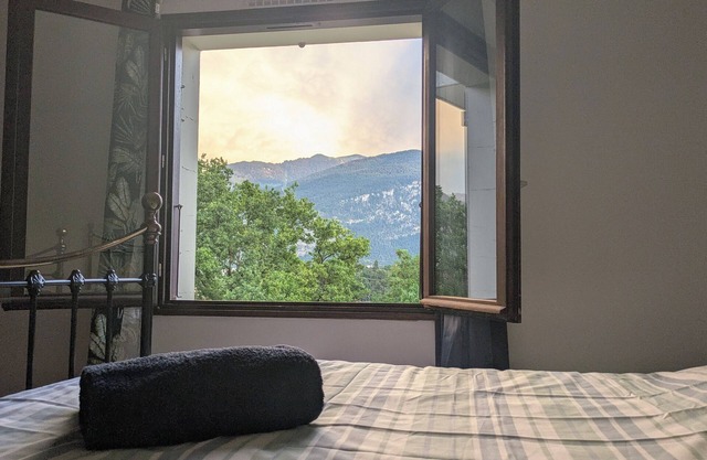 Spacious + Secluded Savoyard apartment, with great Terrace.