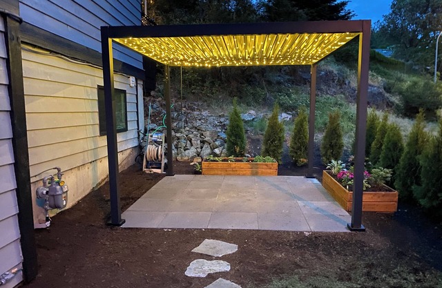Spacious self contained one bedroom suite near departure bay beach