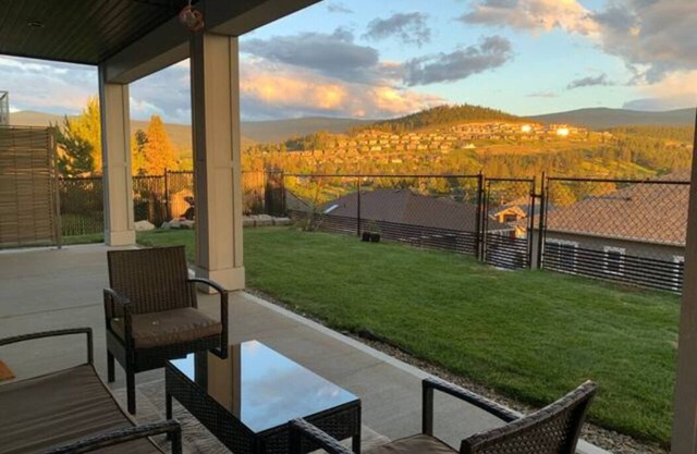 Spacious, spotless, self-contained suite with panoramic views