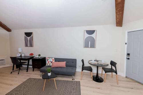 Spacious Studio Apt near Botanical Gardens