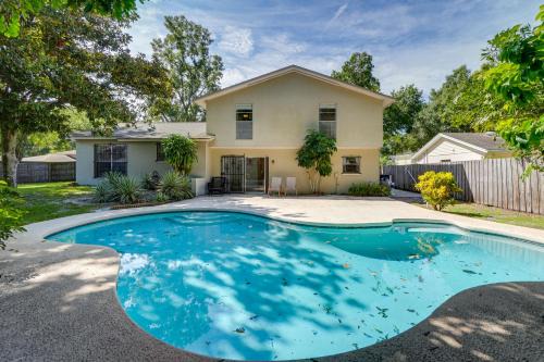 Spacious Tampa Vacation Rental about 7 Mi to Beach!