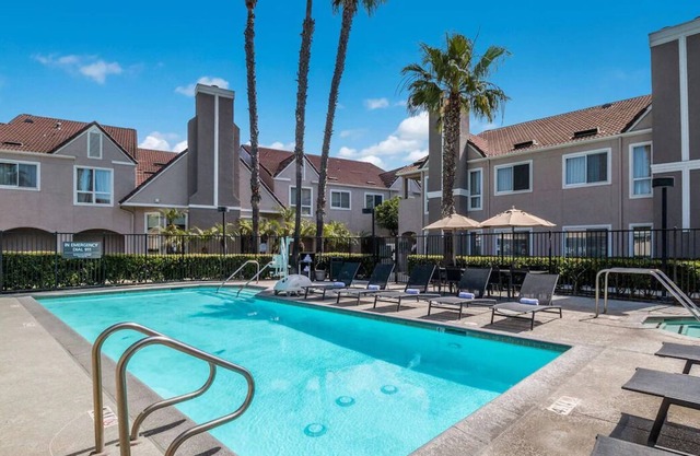 Spacious Three 2BR Units w/ Kitchens! w/ Onsite Pool, BBQ & Sports Facility!