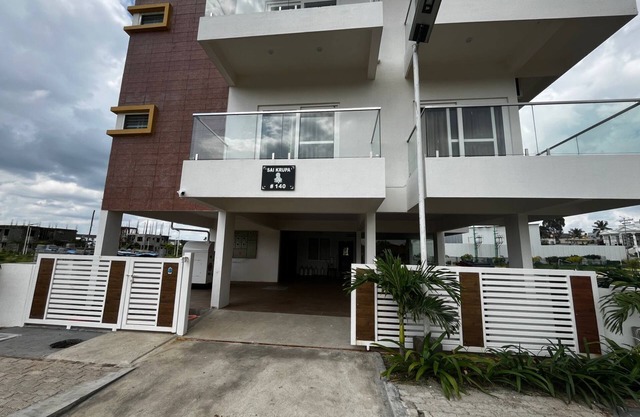 Spacious Top Floor Luxury 3-bedroom with AC and WiFi in enchanting Mysuru