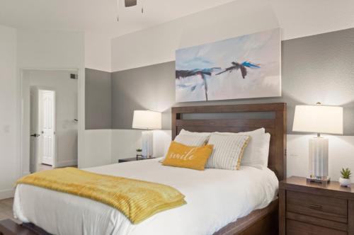 Spacious Top Floor View Golf- Shop-Self Check In N390
