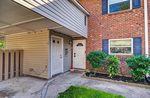 Spacious Townhouse In High Point Near HPU & Furniture Market
