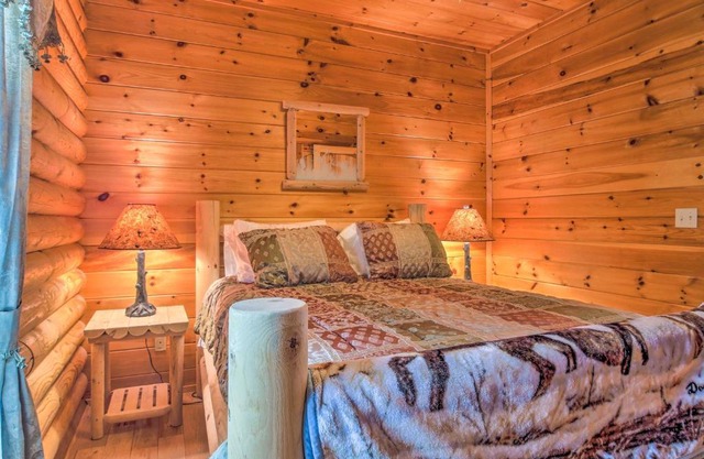 Spacious Twin Mountain Vacation Rental on 5 Acres!