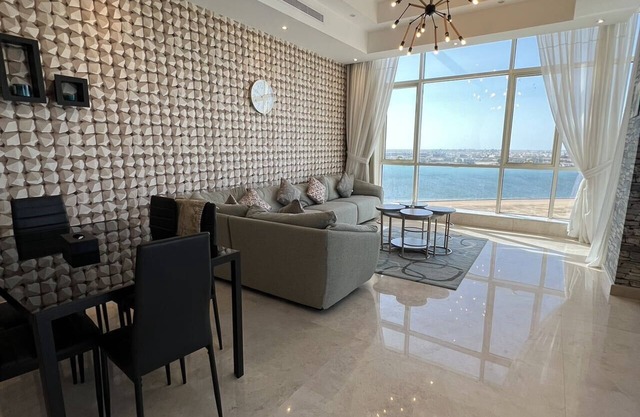 Spacious two bedroom apartment with beautiful view of the city and the sea!