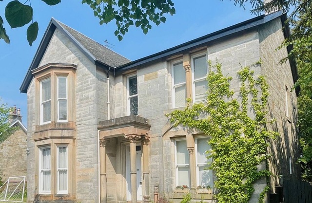 Amplio apartamento en Upper Villa cerca de Glasgow, cerca de Marr Hall e Ingliston