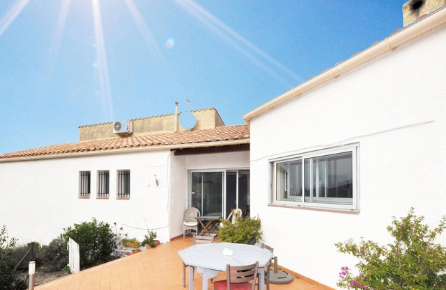 Alojamiento de 3 habitaciones en Le Boulou