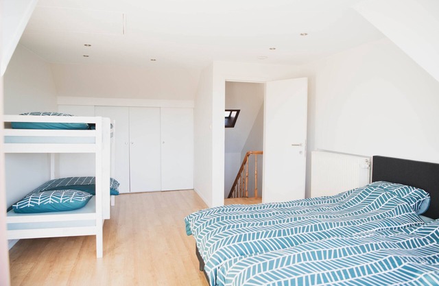 Spacious vacation home 5 min steps from city center.