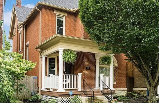 Spacious Victorian Home in Downtown Columbus!