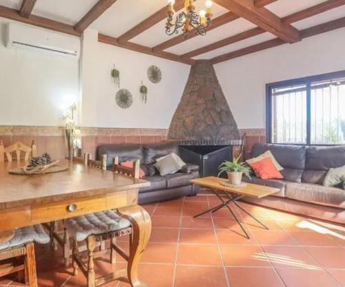 Spacious Villa in Guillena with Garden and Private Pool