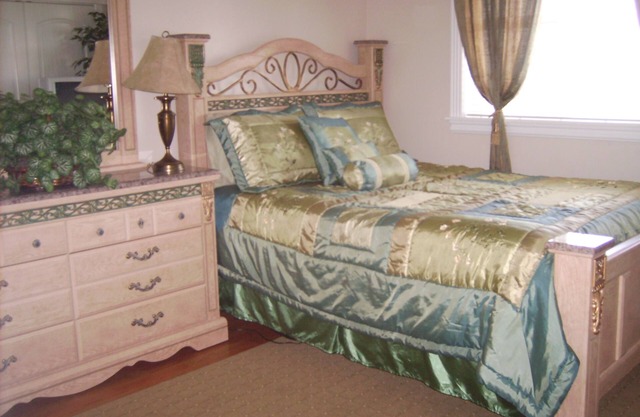 Spacious Villa Sleeps 18 6BR 3BA