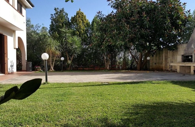 Espaciosa villa "Travellito" con Wi-Fi, jardín y terraza