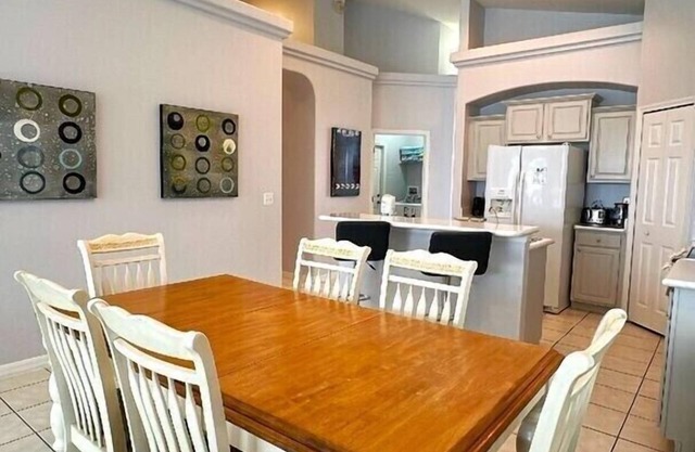 Spacious Villa with Pool, spa & Game Room