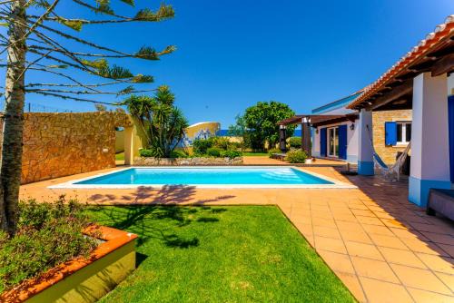 Spacious Villa with Private Pool Sintra Ericeira