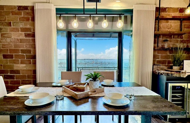 Spacious Wrap Around Patio Incredible Views Lake Erie Cedar Point!